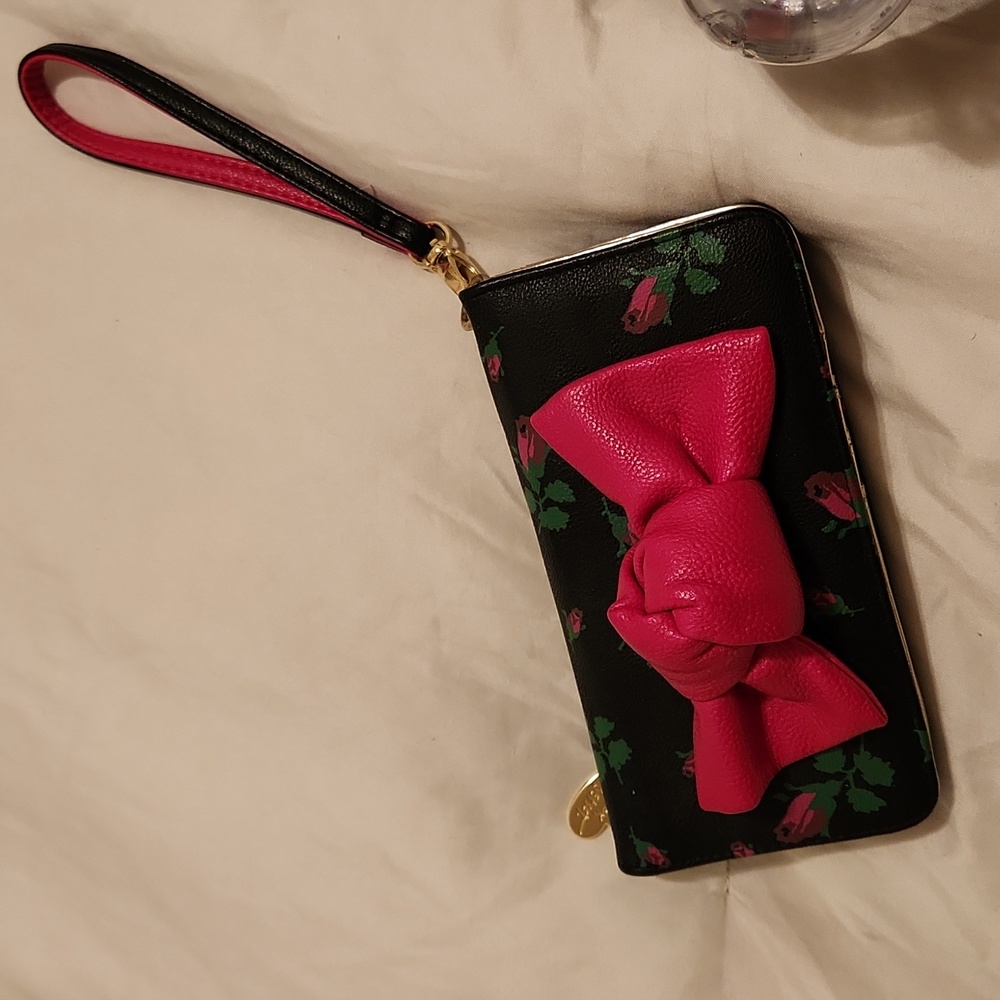 NWOT BESTSEY JOHNSON WALLET WRISTLET